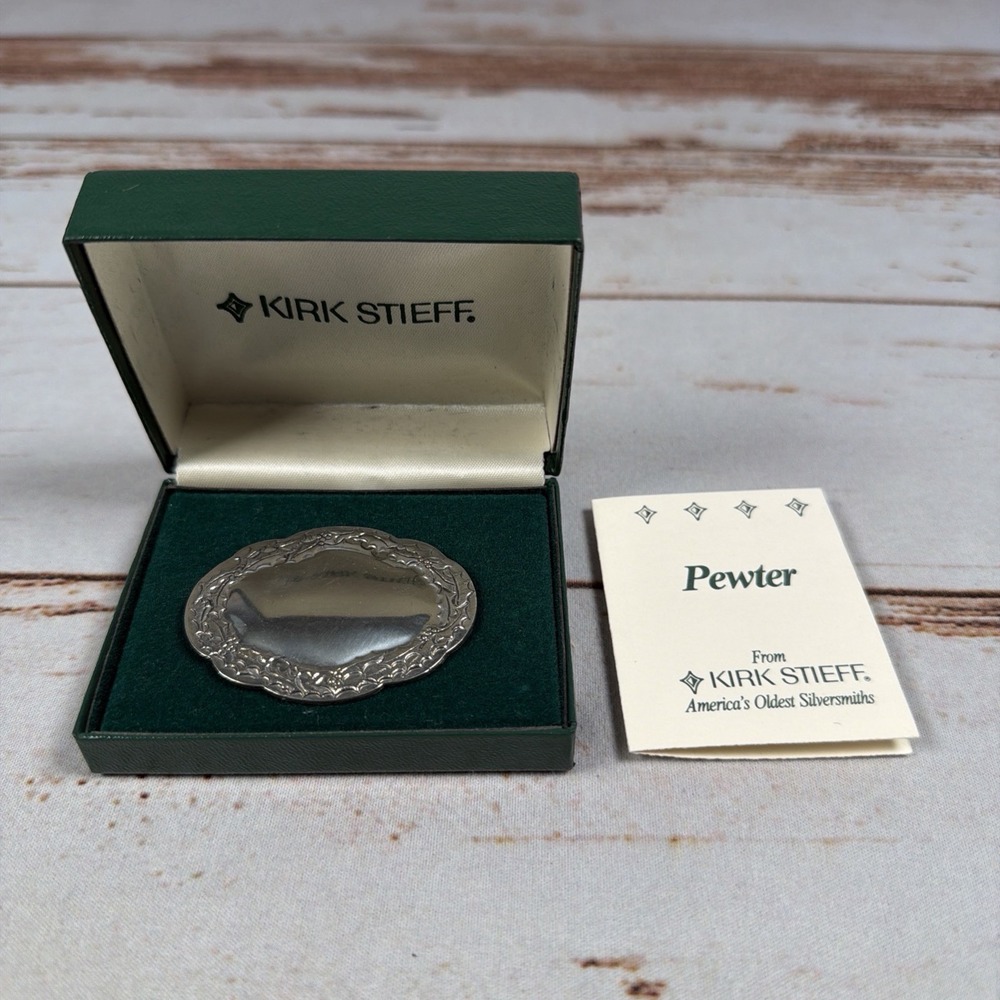 Kirk Stieff Pewter Etched Raised Holly Leaf Oval Brooch Pin Vintage 2" X 1.6"